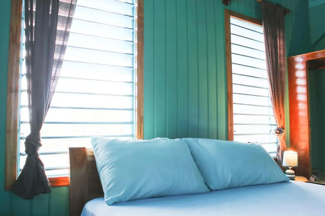 Sativa Beach Cottages Negril Apartment
